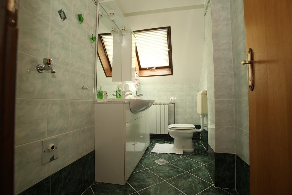 Rooms Markovic Otočac Rom bilde